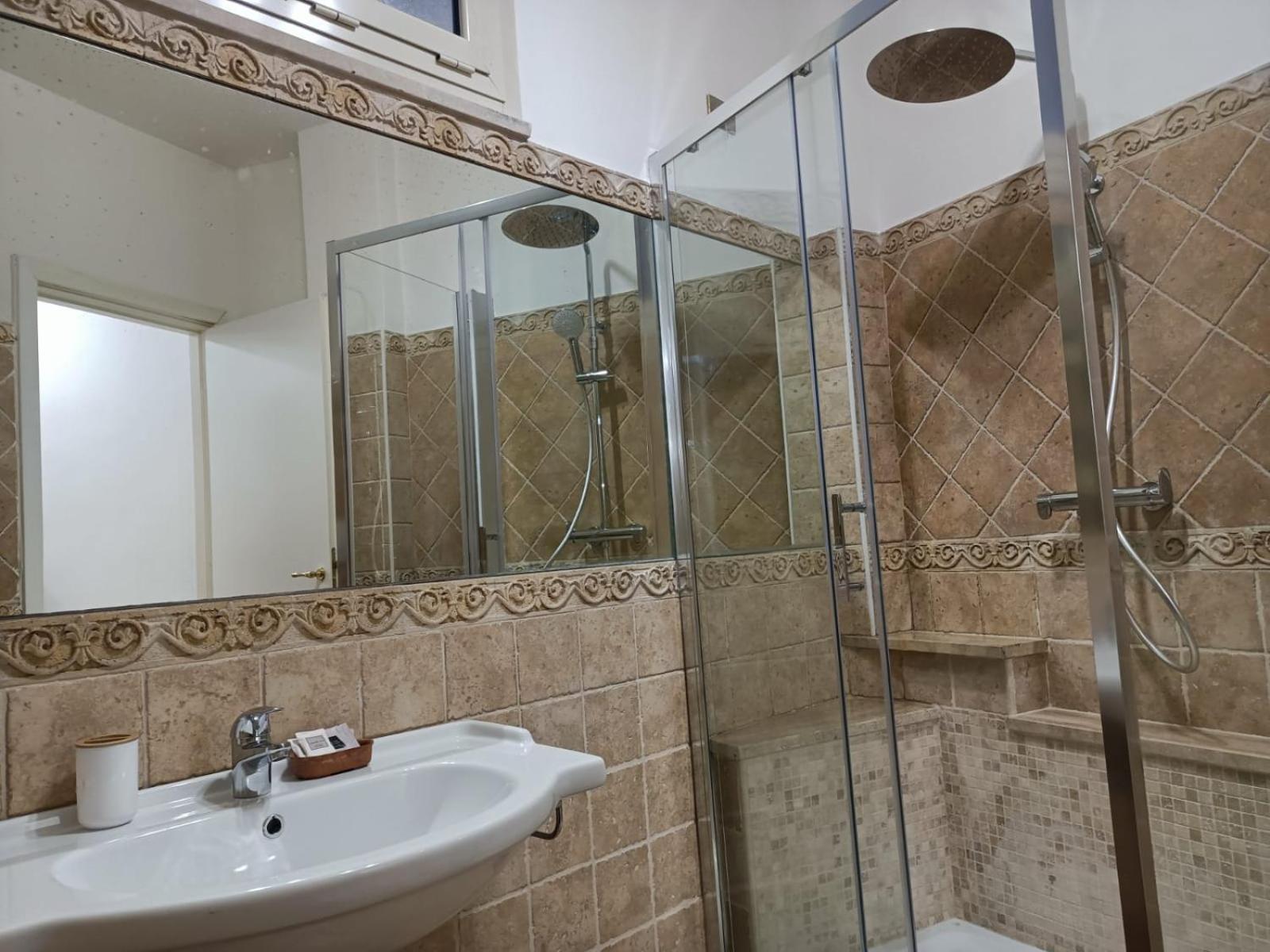 Rione Monti & Cavour Apartment Rome Buitenkant foto